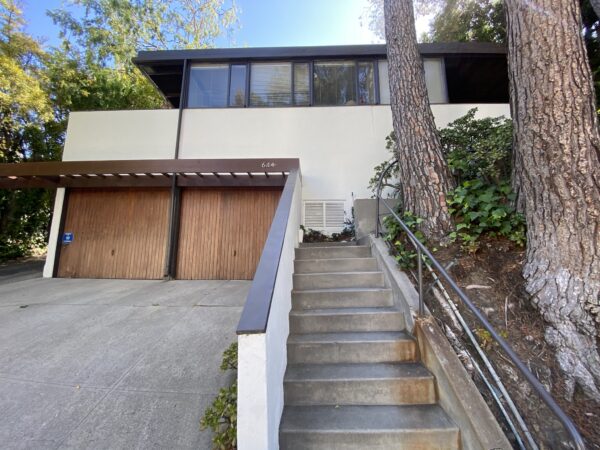 Kelton Apartments